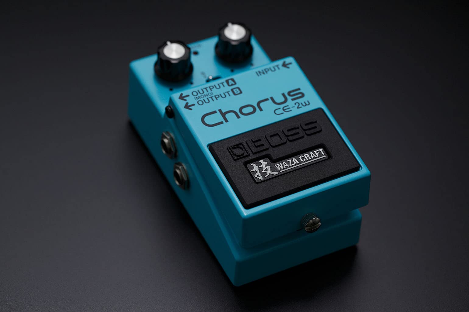 Boss Ce 2W Waza Craft Chorus Bundle With 10Ft Instrument Cable, 6In Patch Cable, And Picks